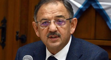 Bir Bakan Daha İstifa Etti