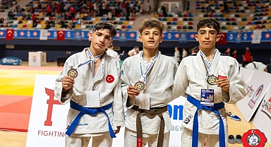 Haliliyeli Gençler, Yıldızlar Avrupa Kupasının Şampiyonu Oldu 