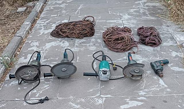 Hilvan’da Hırsızlık Yapan Şahıs Bakın Nerede Yakalandı!