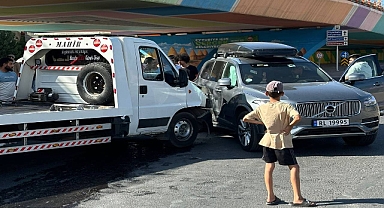 Urfa’da Çekici, Lüks Araca Çarptı!