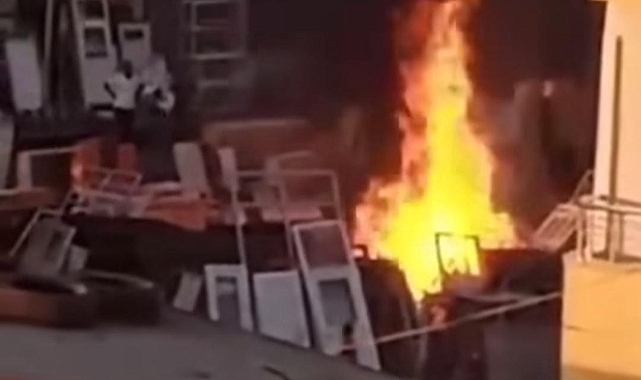 Urfa'da Korkutan Yangın! İşyerinde Hasar Oluştu