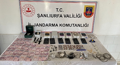 Urfa'da Telefon Dolandırıcısı Jandarma Ekipleri Tarafından Yakalandı! 