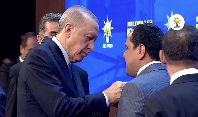 Birecik Belediye Başkanı Begit, AK Parti’ye Geçti