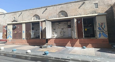 Madde Bağımlıları Ateş Yaktı 5 Mahalle Enerjisiz Kaldı 