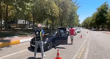 Urfa’da Denetimler Devam Ediyor! 5 Araç Trafikten Men Edildi