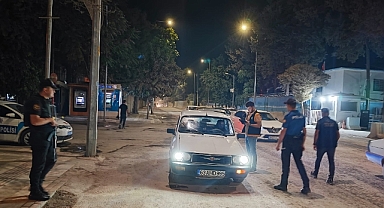 Urfa'da Ruhsatsız Tabanca Ve Uyuşturucu Ele Geçirildi!