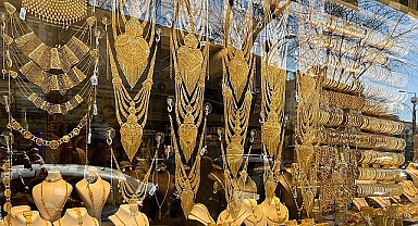 Altın Fiyatlarında Rekor Artış Devam Ediyor! Gram Kaç TL Oldu?