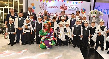 Sünnet Şöleninde Çocuklar Doyasıya Eğlendi