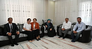 Vali Şıldak, Şehit Ailelerini Ziyaret Etti
