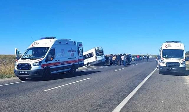 Urfa'da Kontrolden Çıkan Minibüs Şarampole Girdi