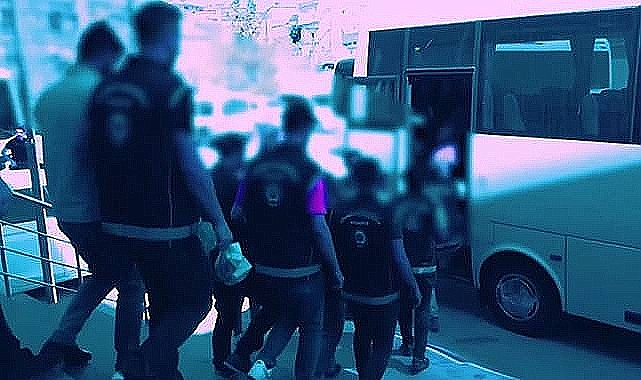 Urfa Dahil 4 İlde Göçmen Kaçakçılığı Operasyonu! 2 Tutuklama