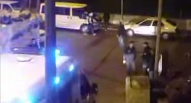 Siverek'te Gergin Saatler! Gençler Birbirine Girdi