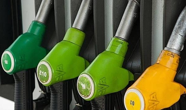 Petrol Fiyatlarındaki Dalgalanma Devam Ediyor: Motorine İndirim Bekleniyor