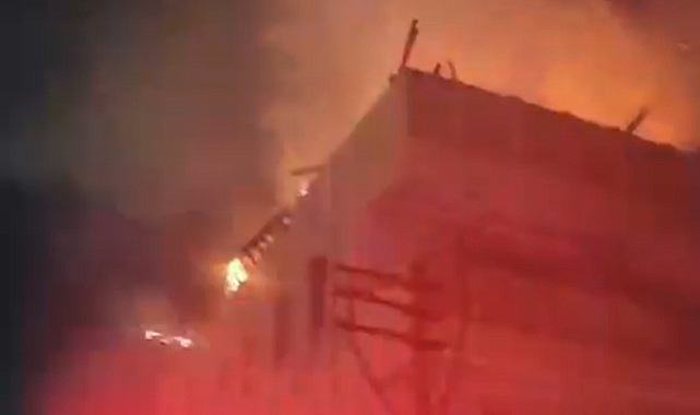 Urfa'da Metruk Binada Yangın