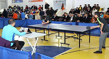 Karaköprü'de Masa Tenisi Turnuvası Başladı