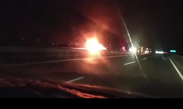 Urfa'da Seyir Halindeki Araç Yandı