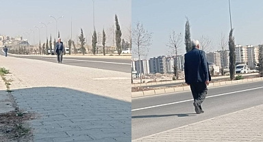 Kaldırım Yerine Karayolunda Yürüyen Adam Hayatını Tehlikeye Attı