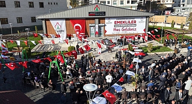 Karaköprü’de Emekliler Yaşam Merkezini Hizmete Açıldı 