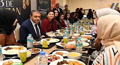 Vali Şıldak İftarda Öğrencilerle Buluştu