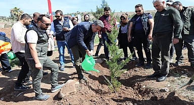 AK Parti İl Teşkilatı Fidan Dikimi Gerçekleştirdi