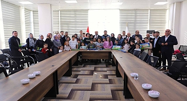 Başkan Nihat Çiftçi Gençlik Ve Çocuk Meclisiyle Buluştu