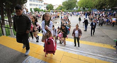 Devamsızlıkla Mücadelede Başarı: Urfa’da Binlerce Öğrenci Okula Kazandırıldı