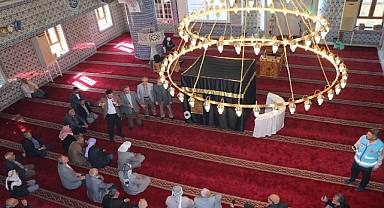 Hacı Adayları Kâbe Maketi Etrafında Tavaf Heyecanı Yaşadı