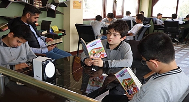 Okuma Sevgisi Kitap Kafe’de Filizleniyor