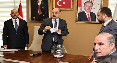 Büyükşehir’de 10 Personel Alımı, Kura İle Şeffaf Şekilde Gerçekleştirildi