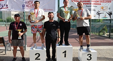 Gençlik Haftası Tenis Turnuvası Ödül Töreniyle Sona Erdi