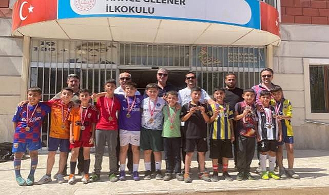 Haliliye'de Düzenlenen Futbol Turnuvasında Şampiyonlar Belli Oldu