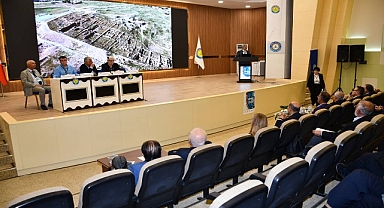 HRÜ’de “İnsanlık Tarihi, Astronomi ve Bilim” Sempozyumu Başladı