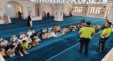 Miniklere Trafik Kuralları Anlatıldı