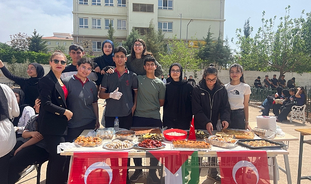 Şanlıurfa Sosyal Bilimler Lisesi’nden Gazze’ye Destek Kermesi