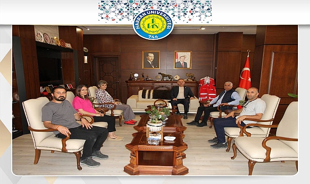 Urfa Belgesel Film Festivali Ekibi Rektör Güllüoğlu’nu Ziyaret Etti