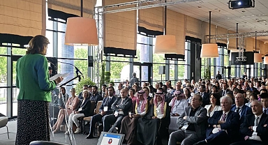 Başkan Gülpınar, UNESCO Toplantısında Şanlıurfa’yı Temsil Ediyor 