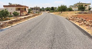 Bozova’da 6 Mahalleyi Birbirine Bağlayan Yol Asfaltlandı