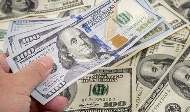 Dövizde Dalgalanma Sürüyor: Güncel Dolar ve Euro Fiyatları Belli Oldu