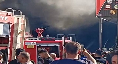 Evren Sanayi Sitesi'nde Korkutan Yangın!