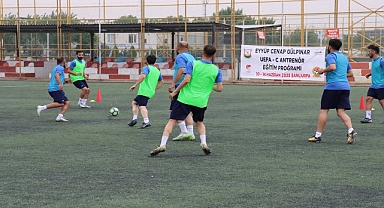 Eyyüp Cenap Gülpınar Antrenör Eğitim Programı Başladı