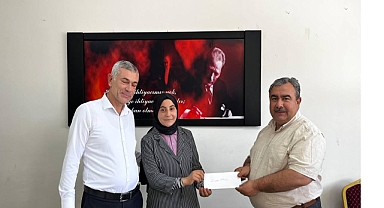 Gazze'ye Kalemle Dokunan Yürek: Leyla Andiç'e Hilvan'dan Anlamlı Ödül