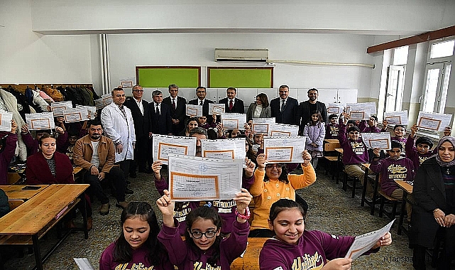 Okullar Ne Zaman Kapanıyor? Yaz Tatili ve Karne Günü Belli Oldu