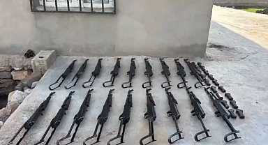 Urfa’da 18 Kalaşnikof, Çok Sayıda Silah ve Mühimmat Ele Geçirildi