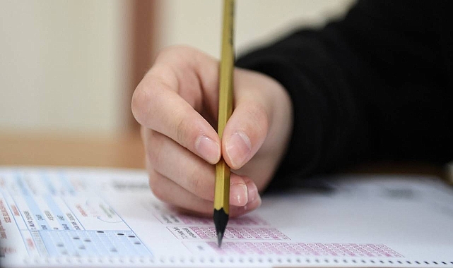 Uzmanı Açıkladı: Yapay Zekâyla Sınava Hazırlanılır Mı?