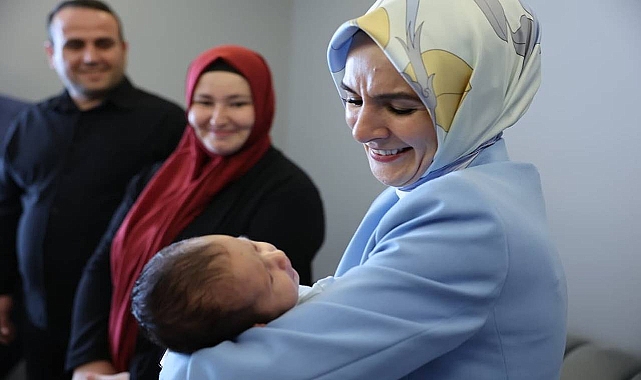 Bakan Açıkladı: Annelerin Hesaplarına Yatırılıyor