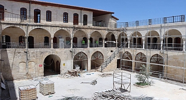 Barutçu Hanı, Büyükşehir’in Çalışmalarıyla Yeniden Canlanıyor