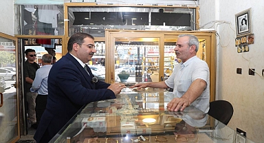 Başkan Canpolat, Açıksu Caddesi’nde Esnaf Ve Vatandaşlarla Buluştu