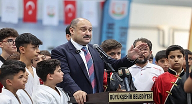 Başkan Gülpınar’dan Çocuklara Teknoloji Uyarısı! 