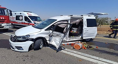 Birecik'te Hatalı Sollama Kazaya Neden Oldu: Yaralılar Hastaneye Kaldırıldı