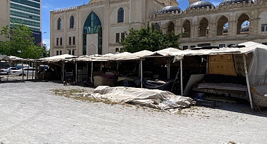 Eski Pazar Alanı Yıkılıyor, Yerine Modern Pazar Yeri Geliyor